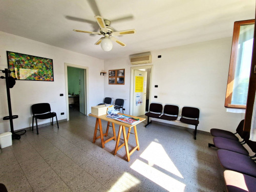 Studio/Ufficio in affitto a Linarolo