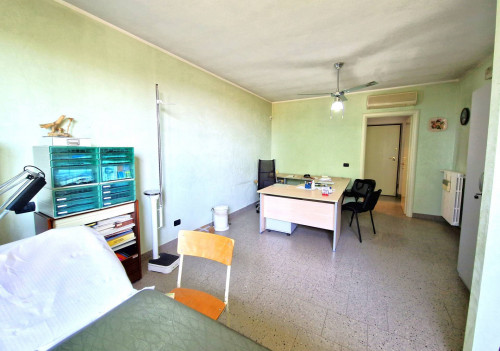 Studio/Ufficio in affitto a Linarolo