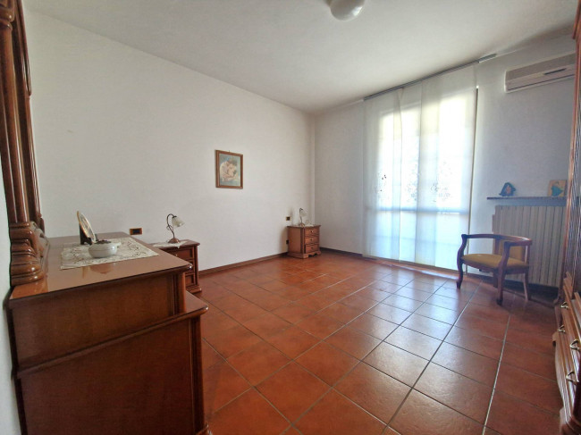 Villa in vendita a Santa Cristina e Bissone