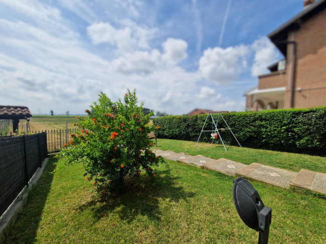 Villa trifamiliare in vendita a Magherno