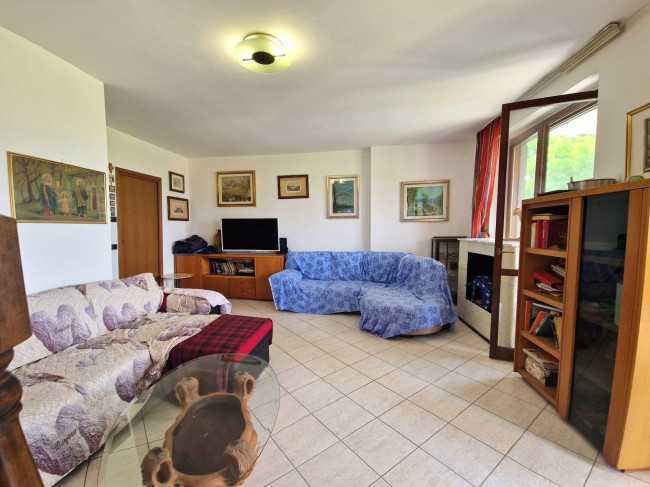 Villa trifamiliare in vendita a Magherno