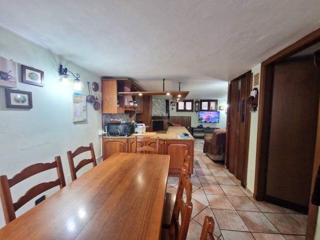 Villa trifamiliare in vendita a Magherno
