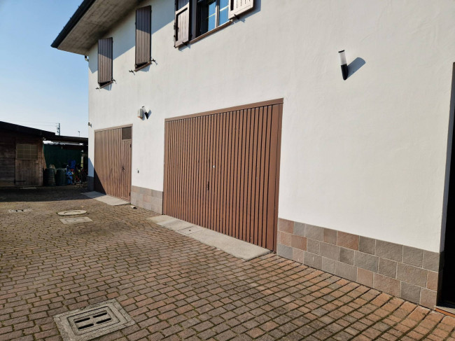 Villa in vendita a Linarolo