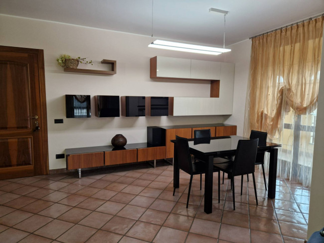 Villa in vendita a Linarolo