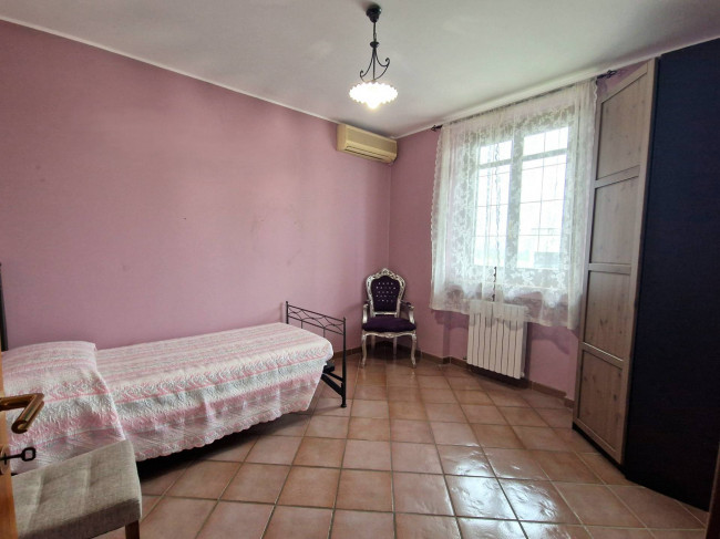 Villa in vendita a Linarolo