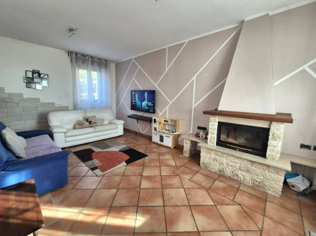 Casa indipendente in vendita a Santa Cristina e Bissone