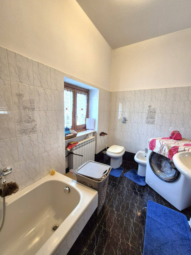 Casa indipendente in vendita a Santa Cristina e Bissone