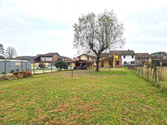 Casale di campagna in vendita a Linarolo