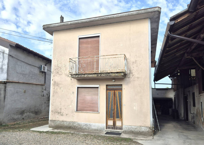 Casa indipendente in vendita a Magherno