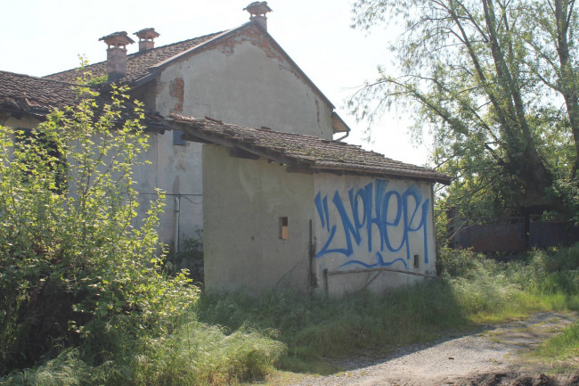 Casale di campagna in vendita a Vigevano
