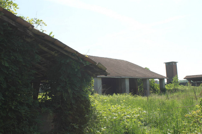 Casale di campagna in vendita a Vigevano