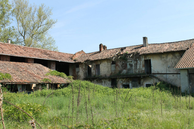 Casale di campagna in vendita a Vigevano