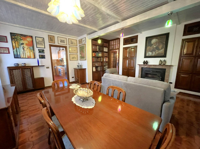 Villa bifamiliare in vendita a Belgioioso