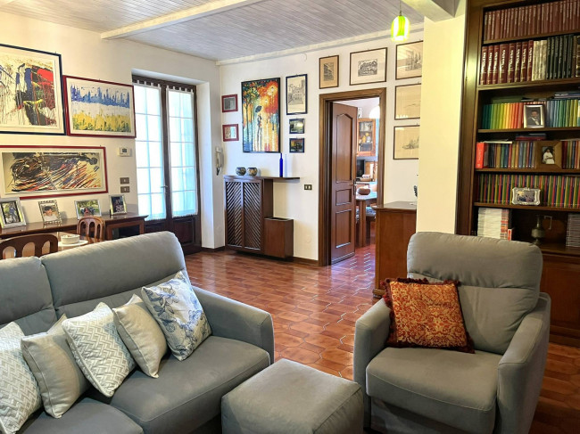 Villa bifamiliare in vendita a Belgioioso