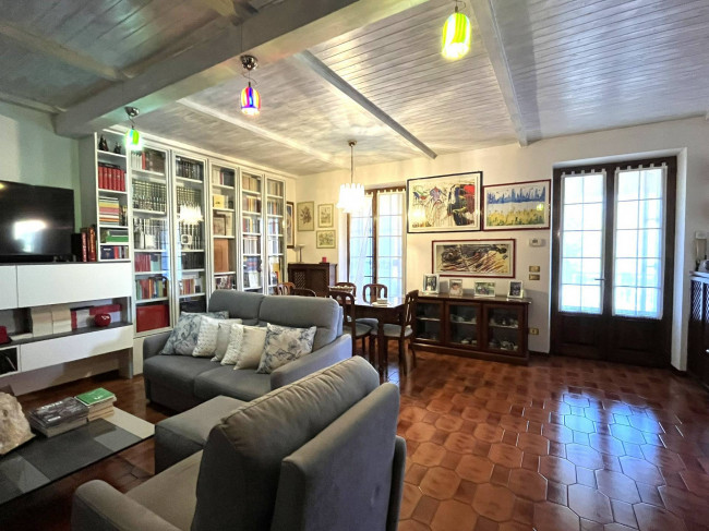 Villa bifamiliare in vendita a Belgioioso