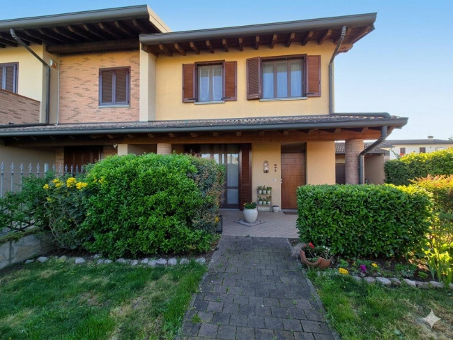 Villette a schiera in vendita a Belgioioso