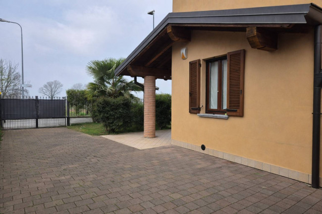 Villette a schiera in vendita a Belgioioso