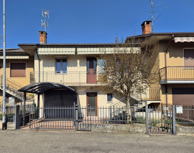 Villino a schiera in vendita a Vistarino