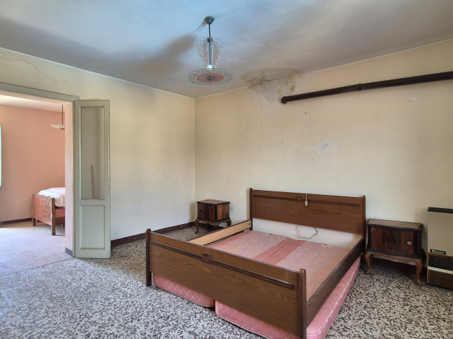 Casa semindipendente in vendita a Linarolo