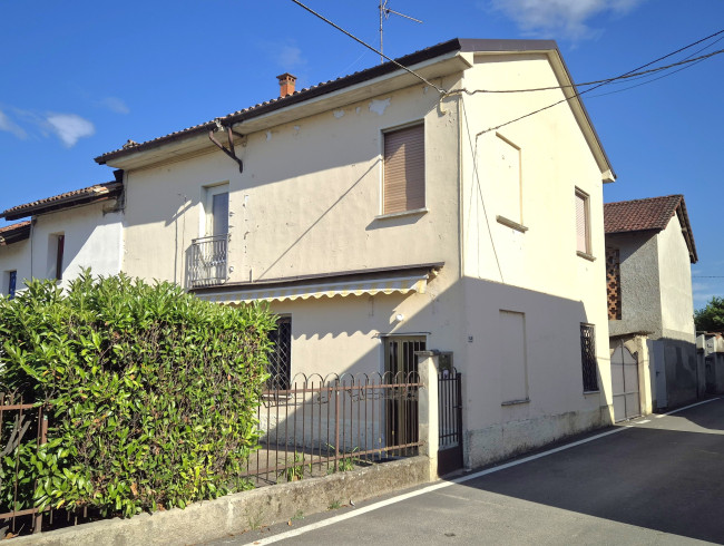 Casa indipendente in vendita a Magherno
