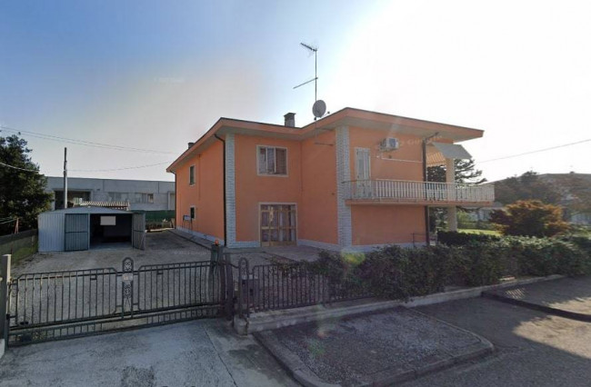 Villa in vendita a Stienta (RO)