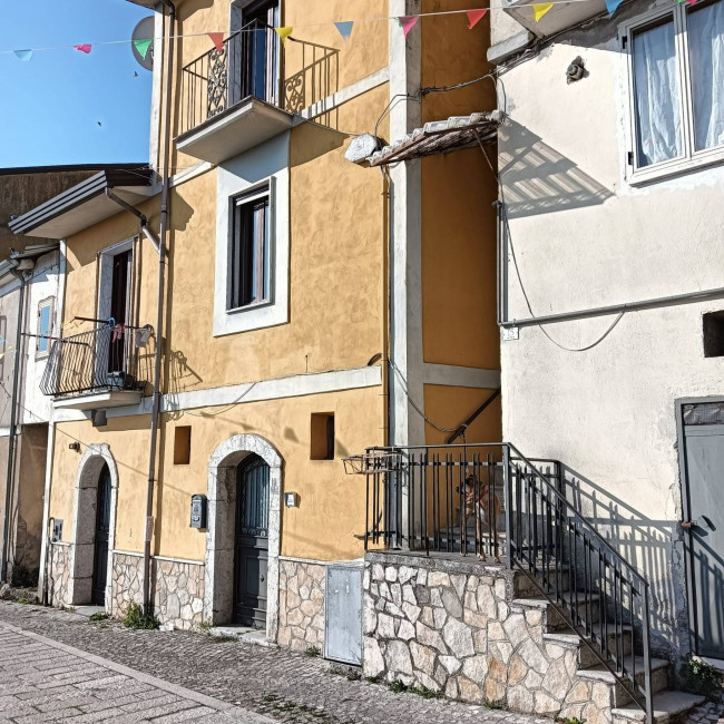 Casa indipendente in vendita a Capriglia Irpina (AV)