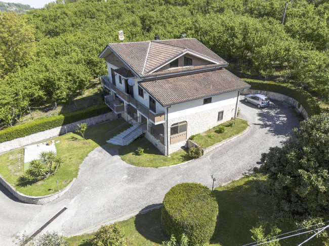 Villa in vendita a Aiello del Sabato