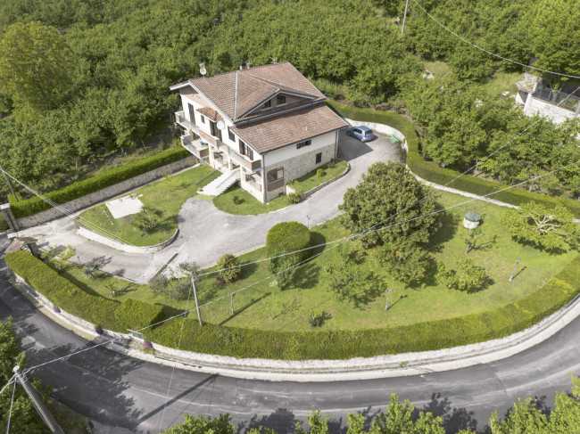 Villa in vendita a Aiello del Sabato