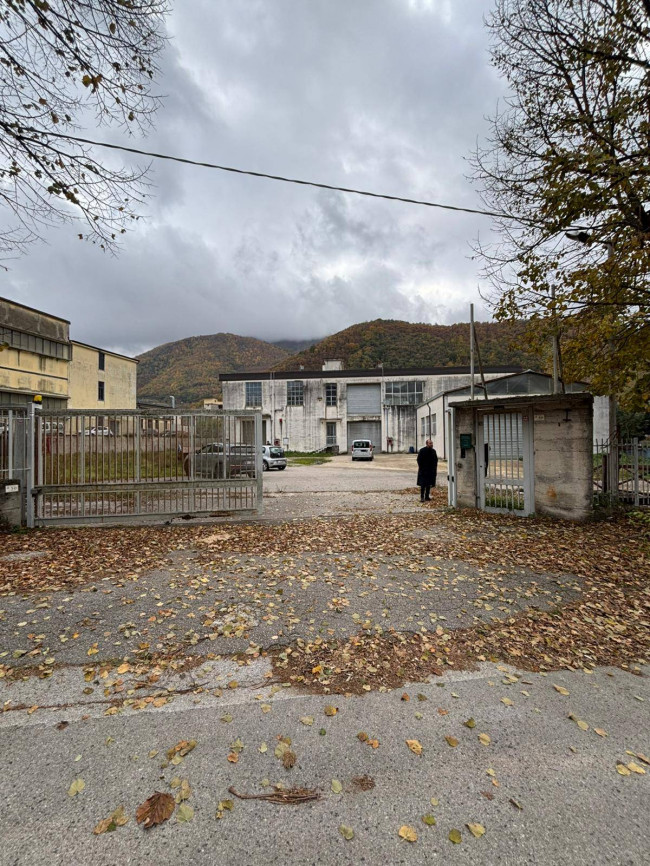 Opificio in vendita a Solofra