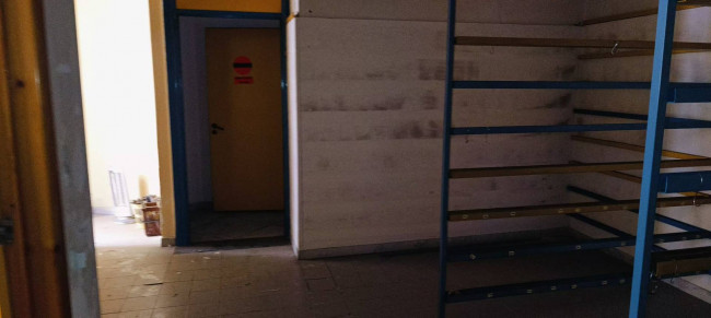 Locale commerciale in vendita a Nocera Inferiore