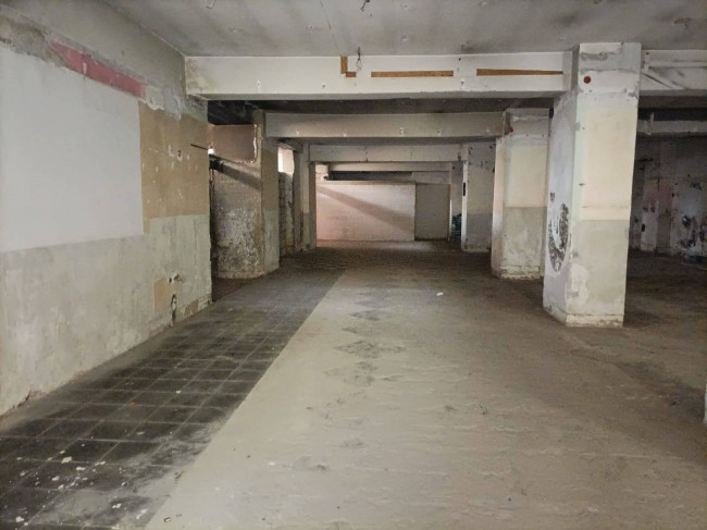 Locale commerciale in affitto a Nocera Inferiore