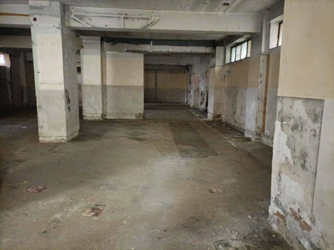 Locale commerciale in affitto a Nocera Inferiore