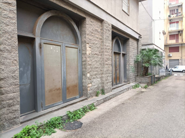 Locale commerciale in affitto a Nocera Inferiore