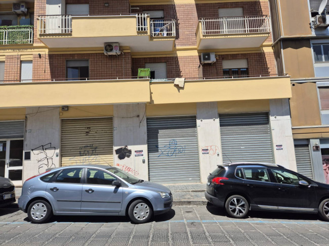 Locale commerciale in vendita a Avellino