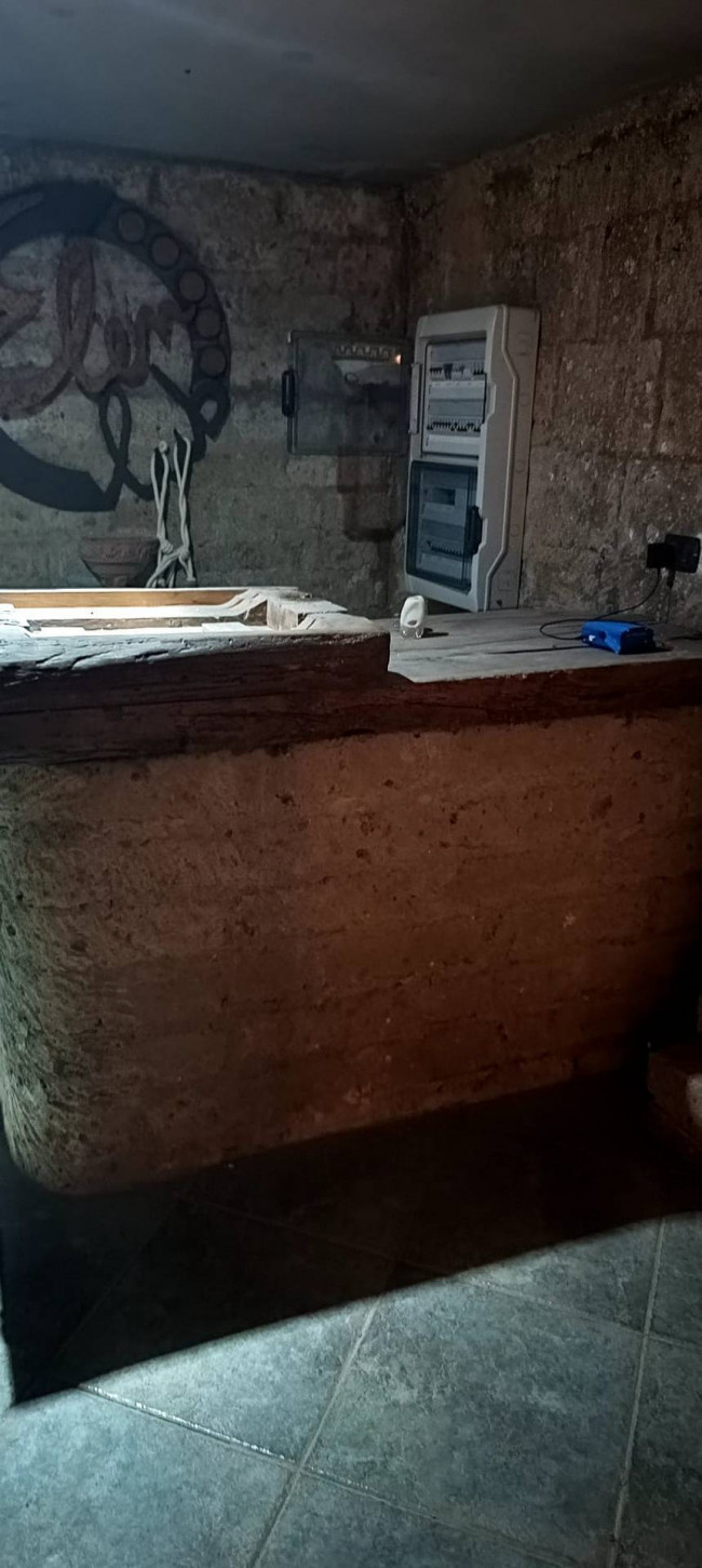 Edificio commerciale o terziario in vendita a Maddaloni