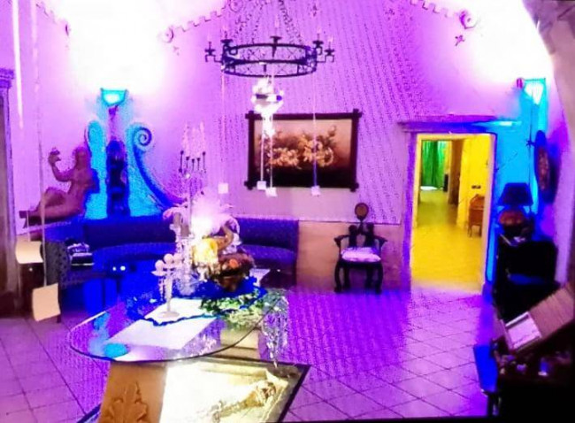 Edificio commerciale o terziario in vendita a Maddaloni