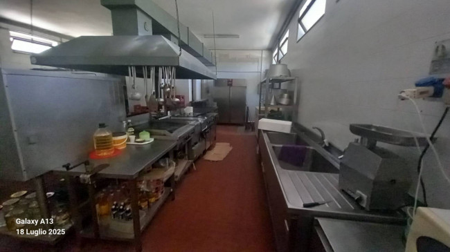 Attività commerciale in vendita a Eboli