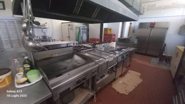 Attività commerciale in vendita a Eboli