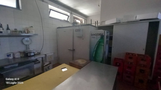 Attività commerciale in vendita a Eboli