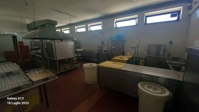 Attività commerciale in vendita a Eboli