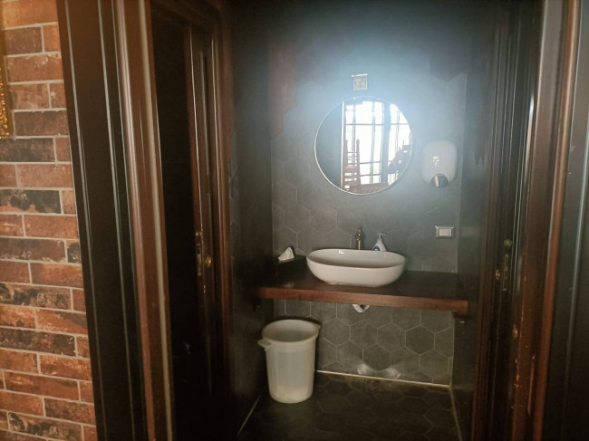 Attività commerciale in vendita a Nocera Inferiore