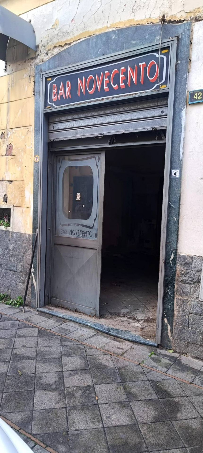 Locale commerciale in vendita a Nocera Inferiore