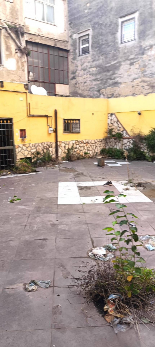 Locale commerciale in vendita a Nocera Inferiore