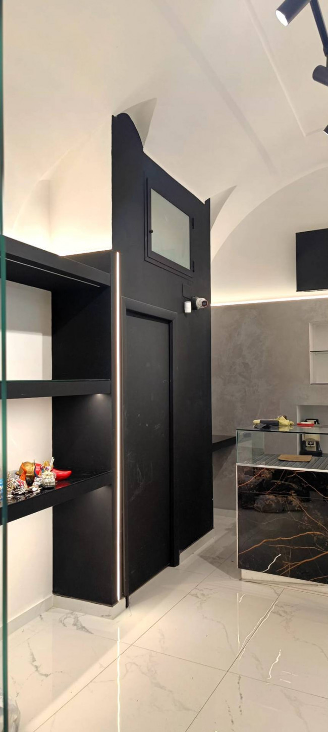 Locale commerciale in affitto a Nocera Inferiore