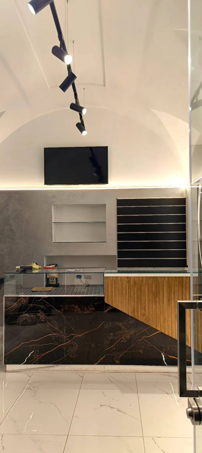 Locale commerciale in affitto a Nocera Inferiore