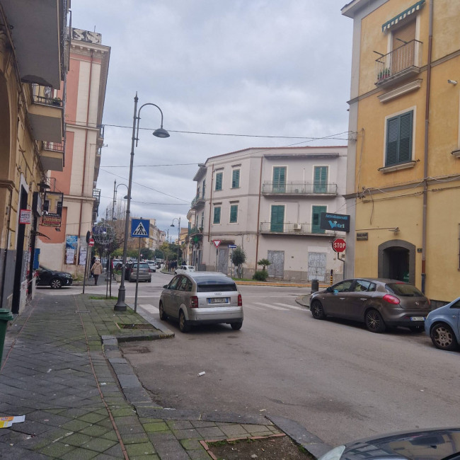 Locale commerciale in affitto a Nocera Inferiore