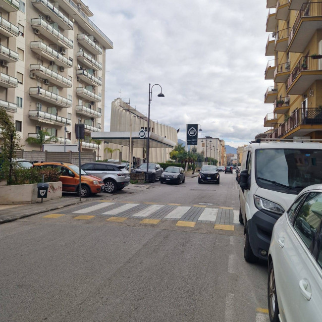 Locale commerciale in affitto a Nocera Inferiore