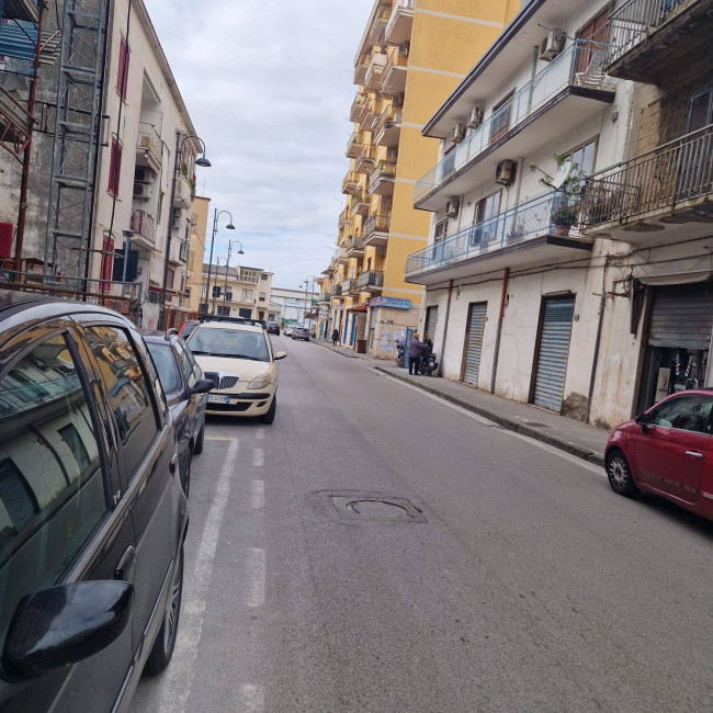 Locale commerciale in affitto a Nocera Inferiore