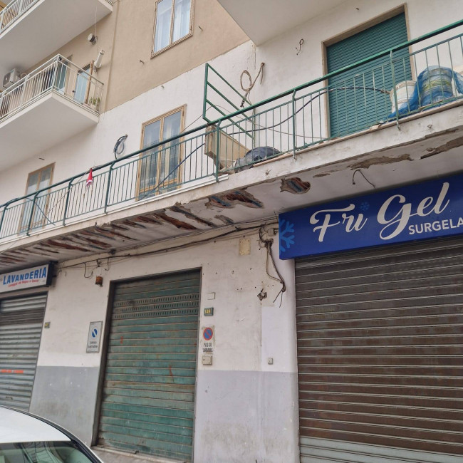 Locale commerciale in affitto a Nocera Inferiore