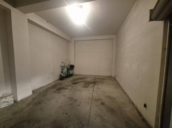 Box o garage in vendita a Avellino